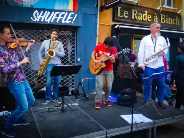 Swing Uppercut en concert au Rade à Binch à Cherbourg pour la Fête de la Musique